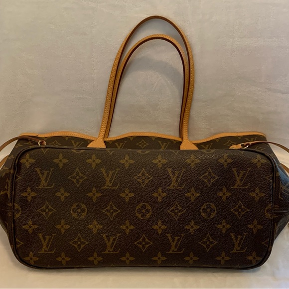 AUTHENTIC LOUIS VUITTON MONOGRAM NEVERFULL MM (IN EXCELLENT CONDITION) - Picture 3 of 12